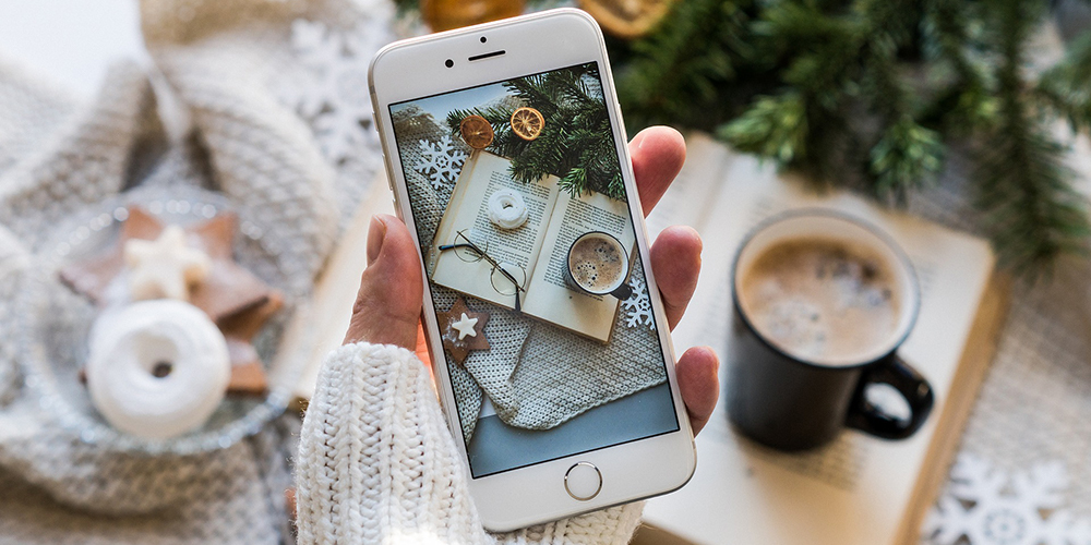 five-ways-to-get-festive-with-your-mobile-phone